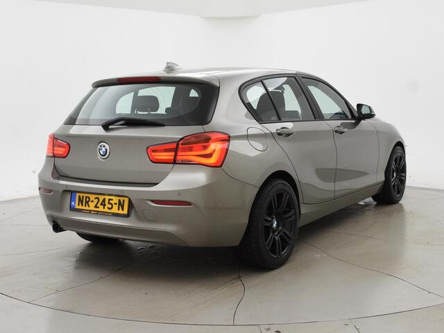 BMW 1-SERIE 118i 136 PK AUT8 EXECUTIVE *77.632 KM!* + LED | NAVIGATIE | 17 INCH LMV | ORIG. NL