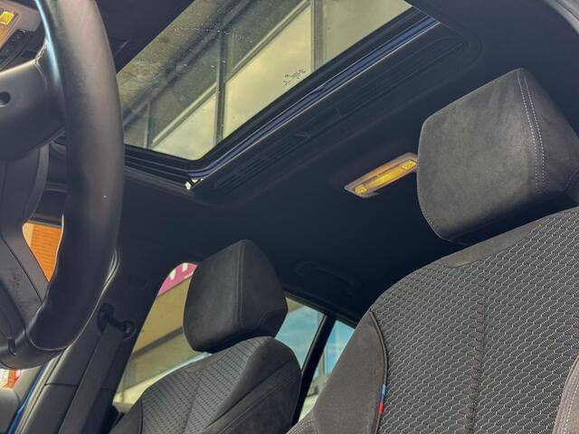BMW 1-SERIE 118i Edition M Sport, Pano, Trekhaak, BTW,