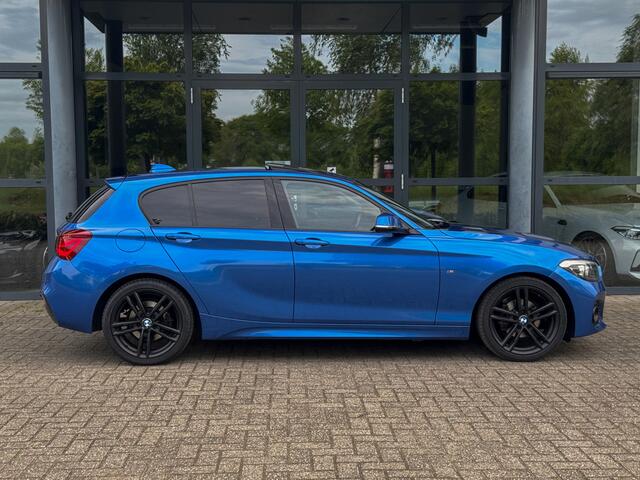 BMW 1-SERIE 118i Edition M Sport, Pano, Trekhaak, BTW,