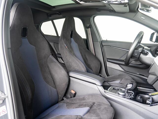 BMW 1-SERIE 5-deurs 118i Model M Sport / Travel Pack / Verwarmde voorstoelen / HiFi