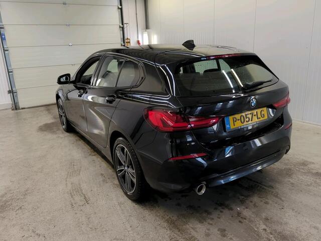 BMW 1-SERIE 118i Business Ed. | Navi | Live-Cockpit | Carplay |