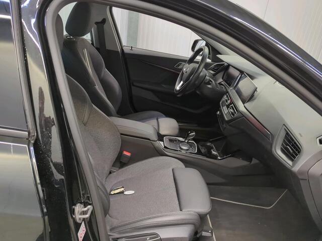 BMW 1-SERIE 118i Business Ed. | Navi | Live-Cockpit | Carplay |