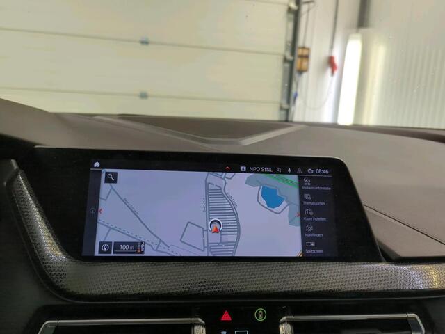 BMW 1-SERIE 118i Business Ed. | Navi | Live-Cockpit | Carplay |