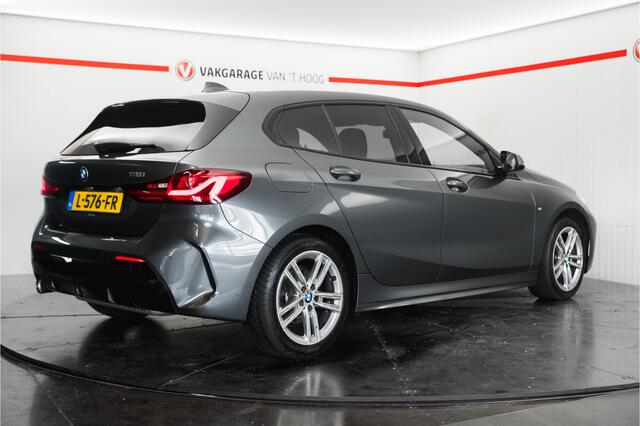 BMW 1-SERIE 118i M-sport Business Edition Sfeerverlichting Automaat Apple/Android