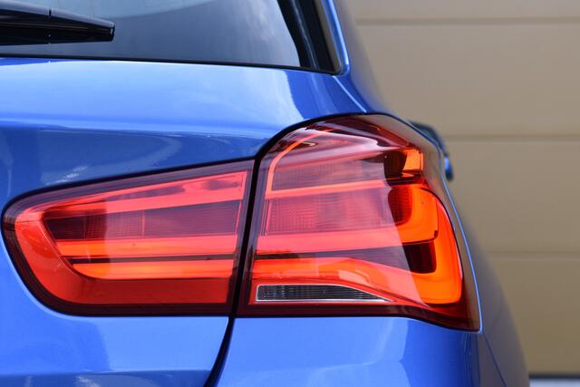 BMW 1-SERIE 118i High Executive * M Sportpakket * LED * Stoelverwarming *