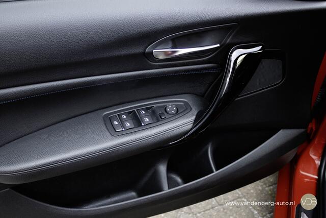 BMW 1-SERIE 118i AUT M-Sport Origineel NL LEER LED
