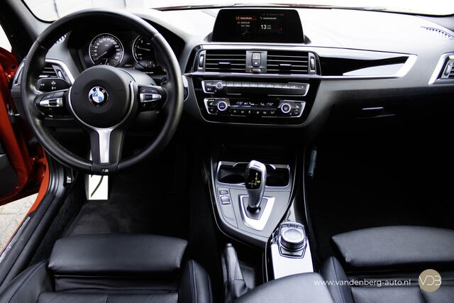 BMW 1-SERIE 118i AUT M-Sport Origineel NL LEER LED
