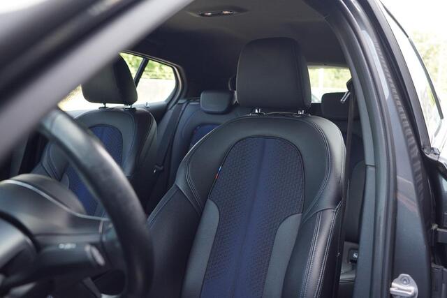 BMW 1-SERIE 118i High Executive M-Sport / Aut / Incl BTW / Stoelverwarming
