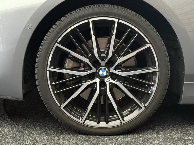 BMW 1-SERIE 120i M-pakket Dodehoekdetectie 19inch Camera Sfeer