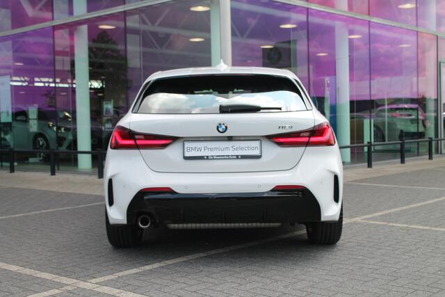 BMW 1-SERIE 118i High Executive M Sport Automaat / Achteruitrijcamera / Sportstoelen / M Sport Steering / M Sportonderstel / Adaptieve LED / Stoelverwarming / Parking Assistant / Live Cockpit Professional