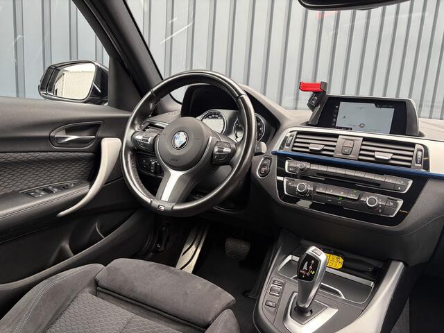 BMW 1-SERIE 118i M Sport Shadow Executive | Trekhaak afnb | Stoelverw. | Prijs Rijklaar!!