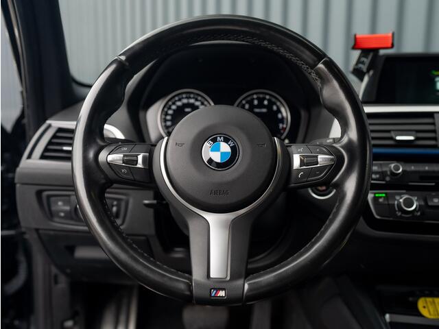 BMW 1-SERIE 118i M Sport Shadow Executive | Trekhaak afnb | Stoelverw. | Prijs Rijklaar!!