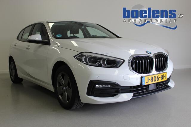 BMW 1-SERIE 116d Executive Edition | ALPINE WHITE | 16'LMV | NAVIGATIE | PDC-V/A | CAMERA | CARPLAY | LED | CLIMA |