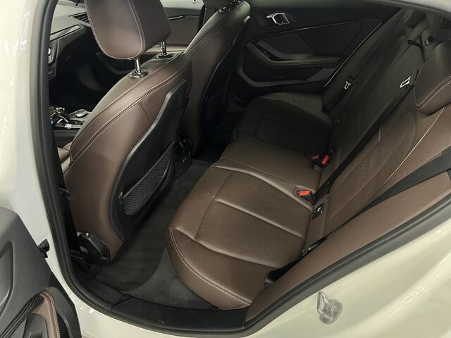 BMW 1-SERIE 116i M-SPORT SHADOW-LINE AUTOMAAT / High Executive / panodak /