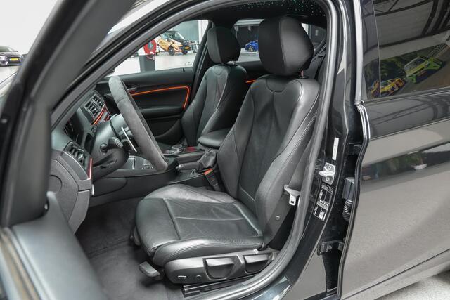 BMW 1-SERIE M140i High Executive |Apple Carplay|500+ pk|720nm koppel|custom stuurwiel|schuif/kanteldak|lederen bekleding|navigatie professional|nieuwe banden|nieuwe sierstukken|sterrenhemel|