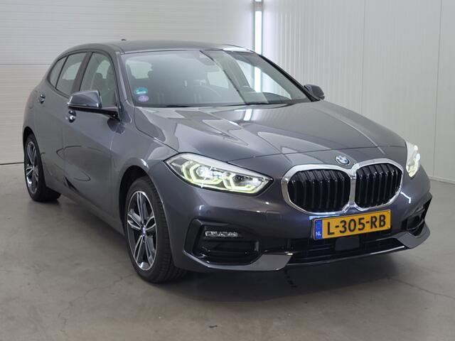 BMW 1-SERIE 118i Business Edition | Verwacht | Trekhaak | Clima | Winter |