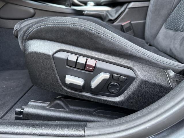 BMW 1-SERIE BWJ 2017 125i 225 PK High Executive M-SPORT AUTOMAAT | MEMORY STOELEN | STUUR & STOELVERW. | FULL LED | LANE ASSIST | APPLE CARPLAY | ANDROID AUTO | NAVI | CLIMA | ADAPTIVE CRUISE | CAMERA | LMV | PDC