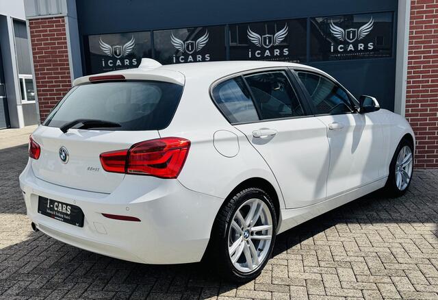 BMW 1-SERIE 118i Advantage Navi Xenon Led 1e eigenaar