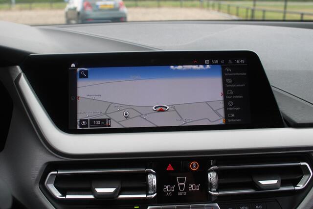 BMW 1-SERIE 116i Business Edition 18 inch/navi/Led/NL Auto