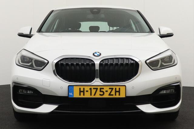 BMW 1-SERIE 118i 141 PK Aut. Sport Line Camera Half-Leder Sportstoelen 17'LMV