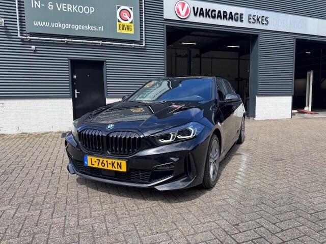 BMW 1-SERIE 118i Business Edition M-sport. NL auto, sportstoelen