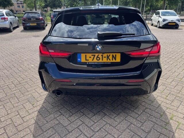 BMW 1-SERIE 118i Business Edition M-sport. NL auto, sportstoelen