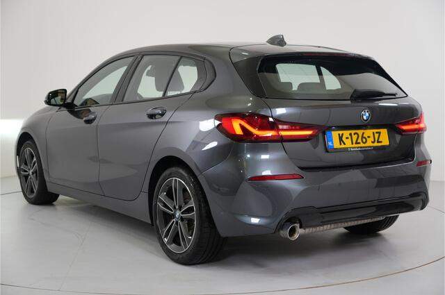 BMW 1-SERIE 118i Executive Edition | Virtual Cockpit | LED | Camera | Parkeer ass. |