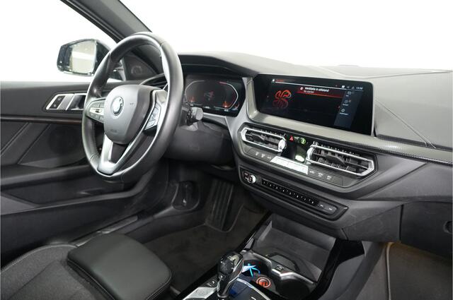 BMW 1-SERIE 118i Executive Edition | Virtual Cockpit | LED | Camera | Parkeer ass. |