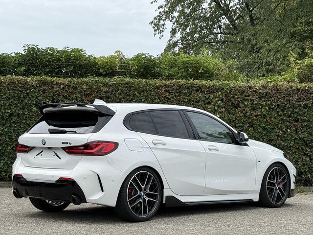 BMW 1-SERIE 128ti | Panorama | 19" | M-Perf. Spoiler/Skirt/Wings | AC Schnitzer Uitlaat | Harman/Kardon | Head-Up