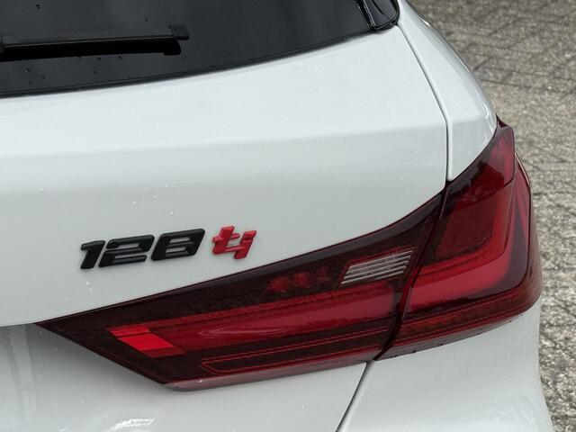 BMW 1-SERIE 128ti | Panorama | 19" | M-Perf. Spoiler/Skirt/Wings | AC Schnitzer Uitlaat | Harman/Kardon | Head-Up