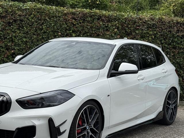 BMW 1-SERIE 128ti | Panorama | 19" | M-Perf. Spoiler/Skirt/Wings | AC Schnitzer Uitlaat | Harman/Kardon | Head-Up