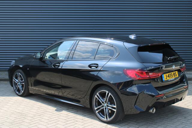 BMW 1-SERIE 118i M-Sport Navigatie Camera Full-LED Half-Leder NL-Auto