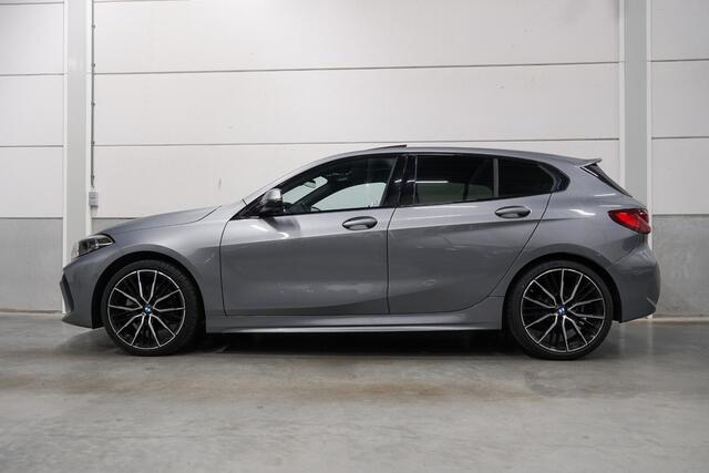 BMW 1-SERIE 118i M-Sport | Panoramadak | Harman Kardon | Head Up