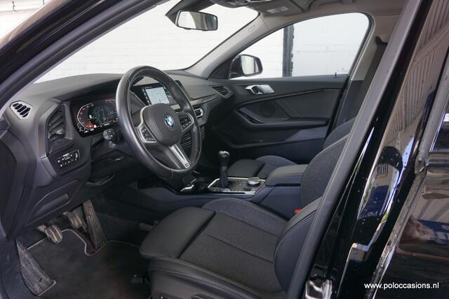 BMW 1-SERIE 118i Carplay | Sportline | Navig | NL AUTO | BTW