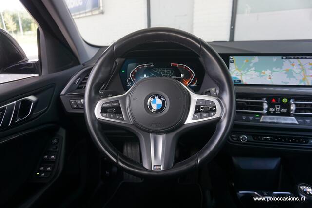 BMW 1-SERIE 118i Carplay | Sportline | Navig | NL AUTO | BTW