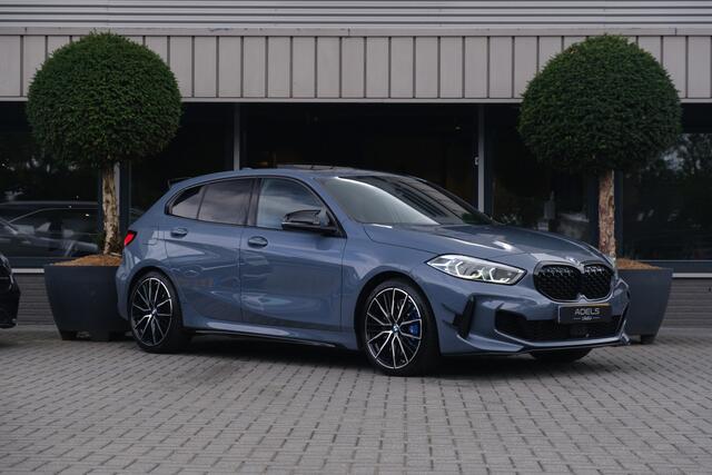 BMW 1-SERIE M135i xDrive High Executive Panodak M Performance Harman Kardon HUD Camera Keyless Storm Grey