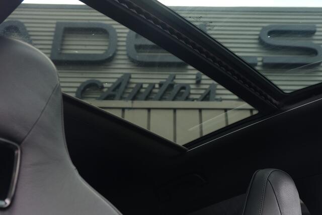 BMW 1-SERIE M135i xDrive High Executive Panodak M Performance Harman Kardon HUD Camera Keyless Storm Grey