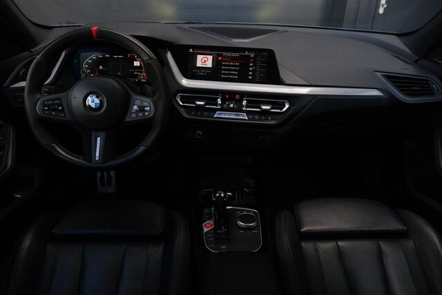 BMW 1-SERIE M135i xDrive High Executive Panodak M Performance Harman Kardon HUD Camera Keyless Storm Grey