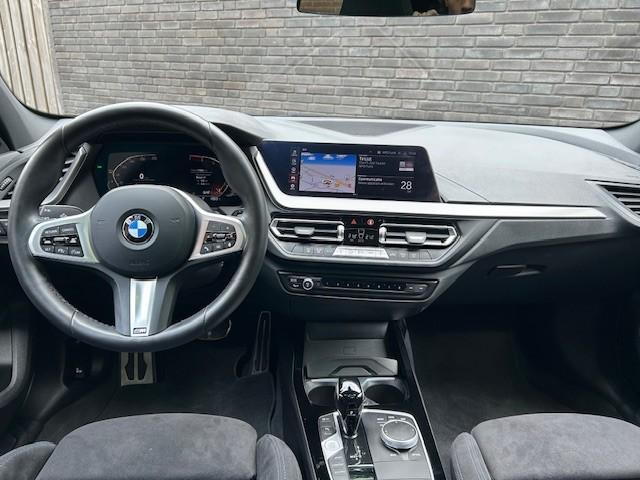 BMW 1-SERIE 118i