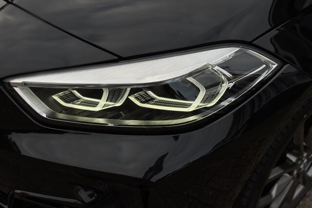 BMW 1-SERIE 118i M-Sport | Sportstoelen | Live Cockpit Pro | Apple Carplay | Fabrieksgarantie