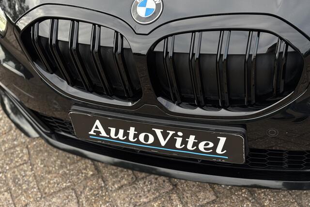 BMW 1-SERIE 118i M-Sport | Sportstoelen | Live Cockpit Pro | Apple Carplay | Fabrieksgarantie