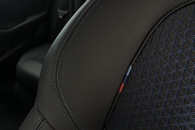 BMW 1-SERIE 118i M-Sport | Sportstoelen | Live Cockpit Pro | Apple Carplay | Fabrieksgarantie