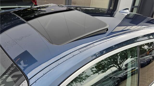 BMW 1-SERIE 118i Centennial High Executive + HARMAN KARDON + SCHUIFDAK + LED + KEYLESS