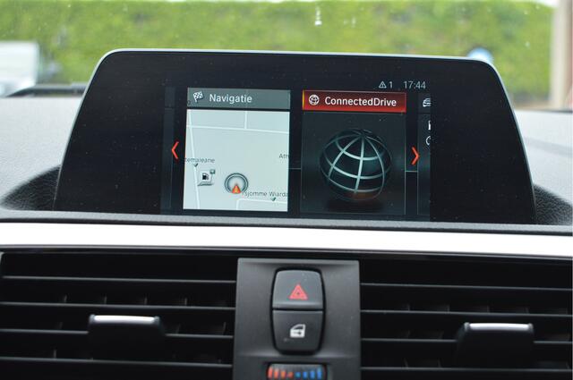 BMW 1-SERIE 118i Corporate Lease Executive / Nap / Sportstoelen