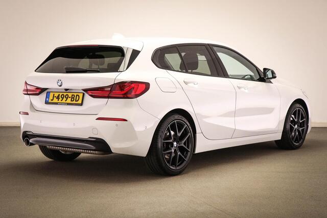 BMW 1-SERIE 118i High Executive Edition | SPORT LINE / PARKING- PACK | LEDER | DAB | APPLE | CAMERA