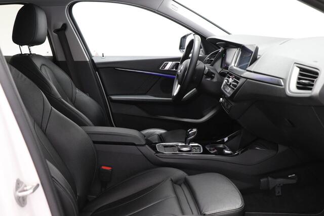 BMW 1-SERIE 118i High Executive Edition | SPORT LINE / PARKING- PACK | LEDER | DAB | APPLE | CAMERA