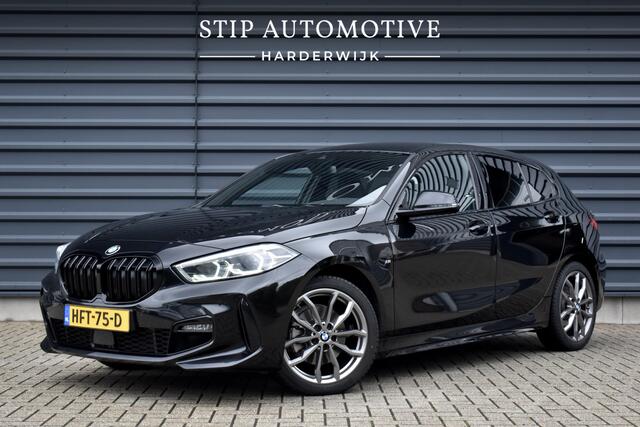 BMW 1-SERIE 118i High Executive M Sport | M Sportstoelen | 18'' Velgen | Stoel + Stuurverwarming | Sfeerverlichting |