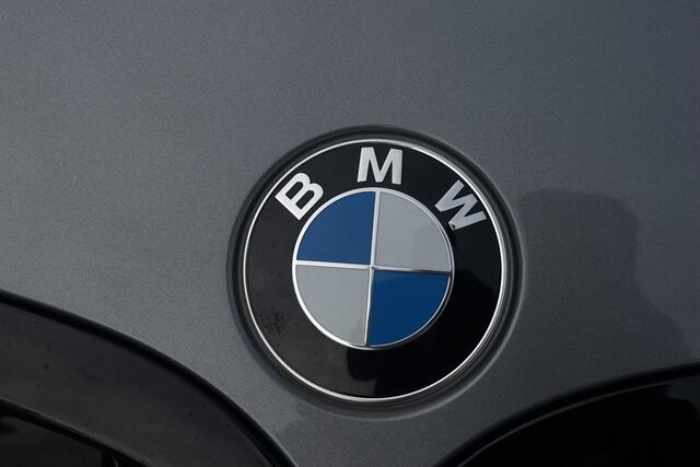 BMW 1-SERIE 118i M-sport | Sportstoelen | Live Cockpit Pro | M-onderstel | Fabrieksgarantie | 23.700 KM