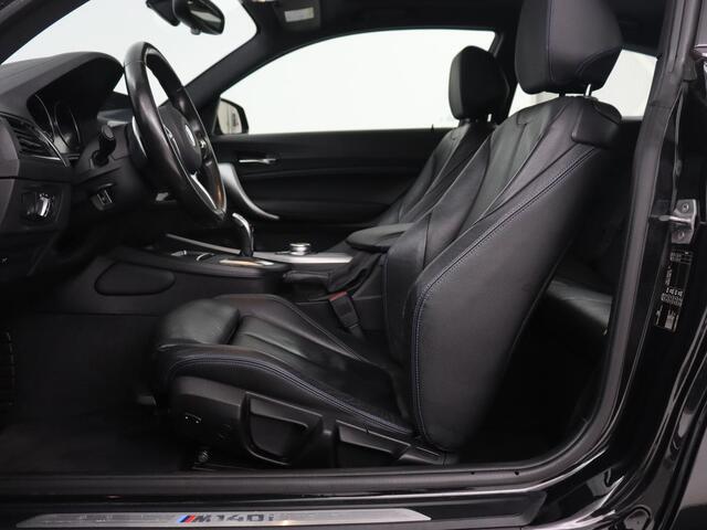 BMW 1-SERIE M140i High Executive | 2e eigenaar | Schuifdak | Leder | Harman/Kardon | Stoel & stuurverwarming | Camera | Carplay | Full LED | Navigatie