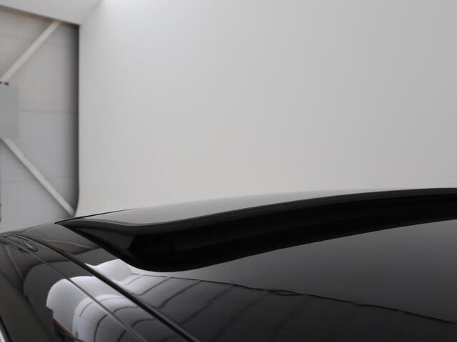 BMW 1-SERIE M140i High Executive | 2e eigenaar | Schuifdak | Leder | Harman/Kardon | Stoel & stuurverwarming | Camera | Carplay | Full LED | Navigatie